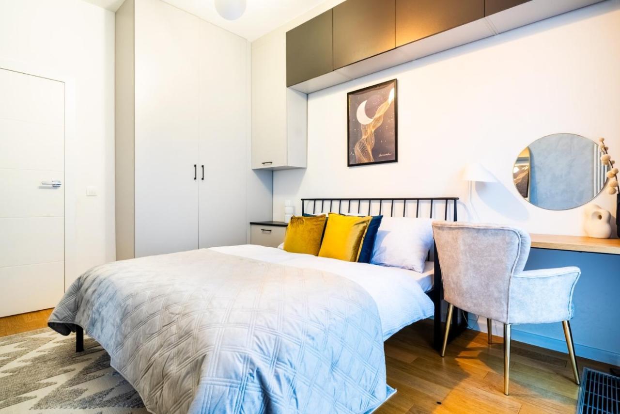 Apartamentysnu, Wola Premium III Z Parkingiem ワルシャワ エクステリア 写真