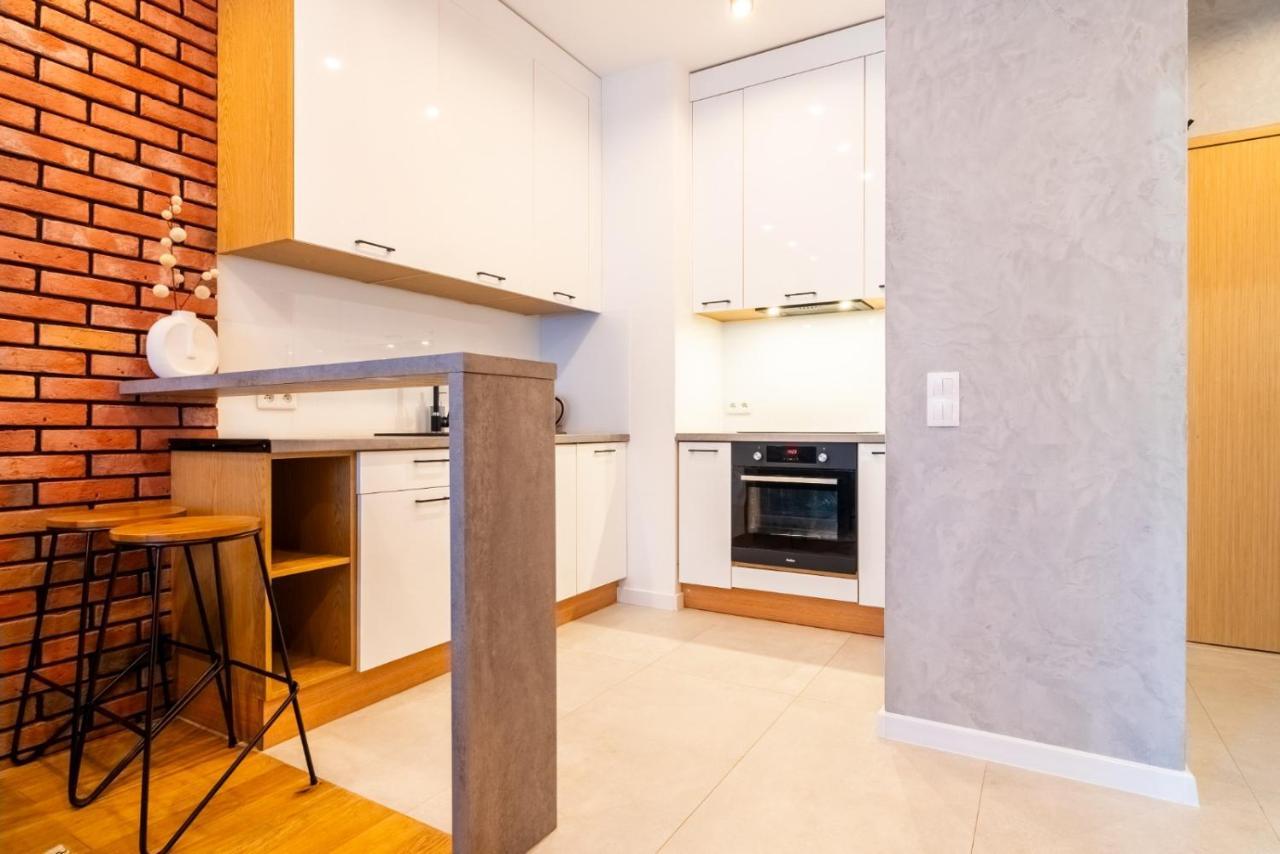 Apartamentysnu, Wola Premium III Z Parkingiem ワルシャワ エクステリア 写真